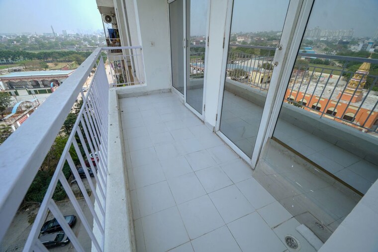 Balcony, nirala-greenshire 2.5 Bedroom 1185 Sq.Ft. Apartment In Sector 2 Greater Noida Greater Noida 10195319