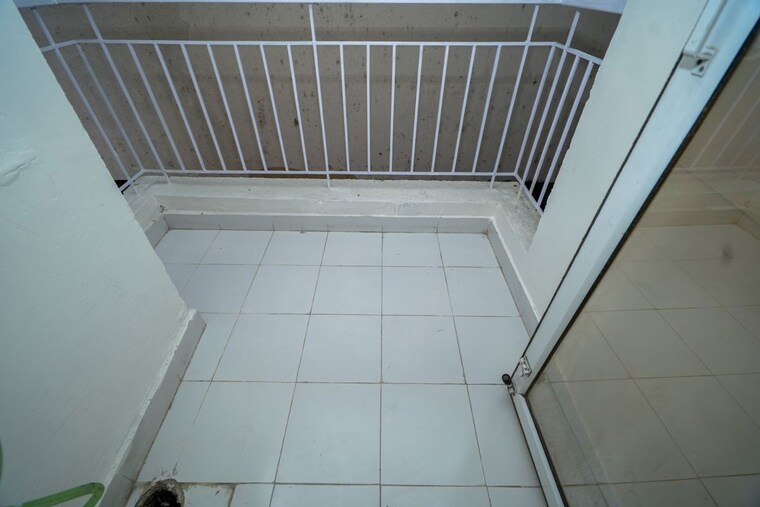 Balcony, nirala-greenshire 2.5 Bedroom 1185 Sq.Ft. Apartment In Sector 2 Greater Noida Greater Noida 10195319