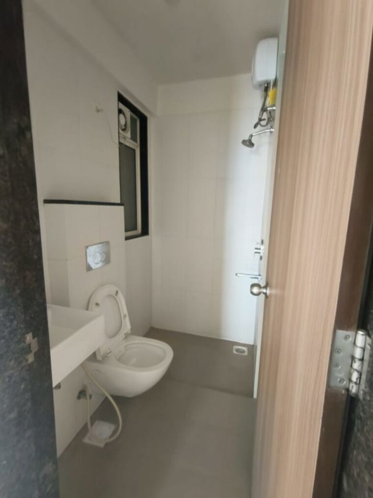 Bathroom, godrej-tranquil 2.5 Bedroom 850 Sq.Ft. Apartment In Kandivali East Mumbai 10195332
