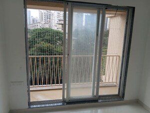 Room in 1 BHK Apartment at Nakshatra Metro Majestic, Vartak Nagar – for Sale