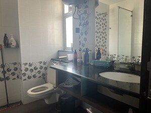 Team Area in 3 BHK Apartment at Unitech Escape, Sector 50 – for Rent