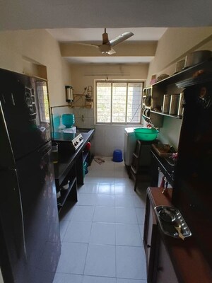 Team Area in 2 BHK Apartment at Anita Accord, Kandivali East – for Rent