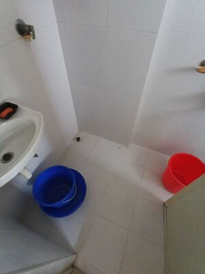 Bathroom in 2 BHK Apartment at Anita Accord, Kandivali East – for Rent