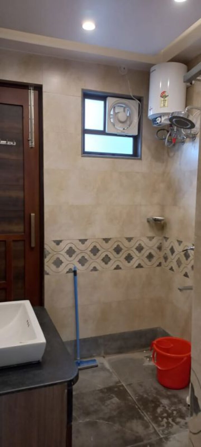 Bathroom, gomti nagar 1 Bedroom 2300 Sq.Ft. Independent House In Gomti Nagar Lucknow 10195367