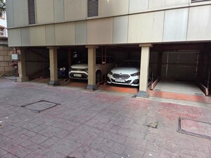 Parking in 3 BHK Apartment at Shiv Kutir, Khar West – for Rent