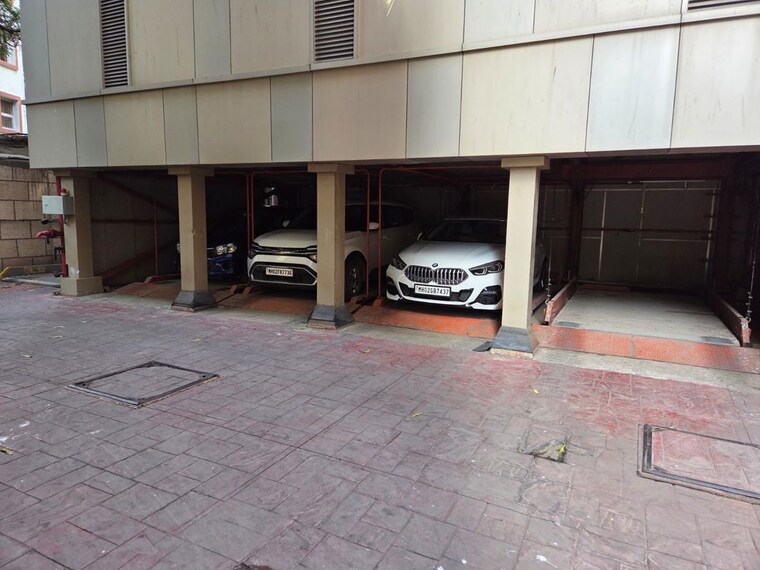  Parking, shiv-kutir 3 Bedroom 1450 Sq.Ft. Apartment In Khar West Mumbai 10189061