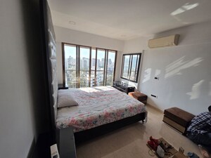 Bedroom in 3 BHK Apartment at Shiv Kutir, Khar West – for Rent