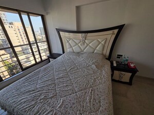 Bedroom in 3 BHK Apartment at Shiv Kutir, Khar West – for Rent