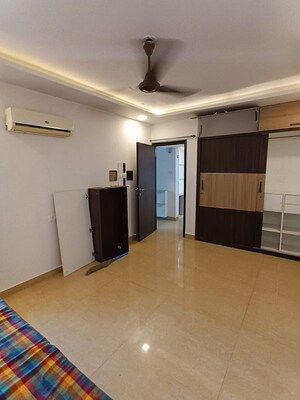 Room in 3 BHK Apartment at Lokhandwala Infrastructure Whispering Palms XXclus, Kandivali East – for Rent