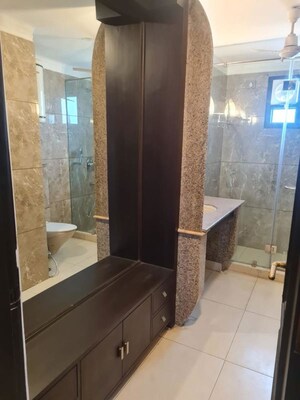 Attached Bathroom in 3.5 BHK Apartment at Ambience Island Lagoon, Sector 24 – for Rent