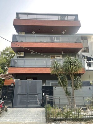 6 BHK Independent House – Exterior View View at Palam Vihar - for Rent