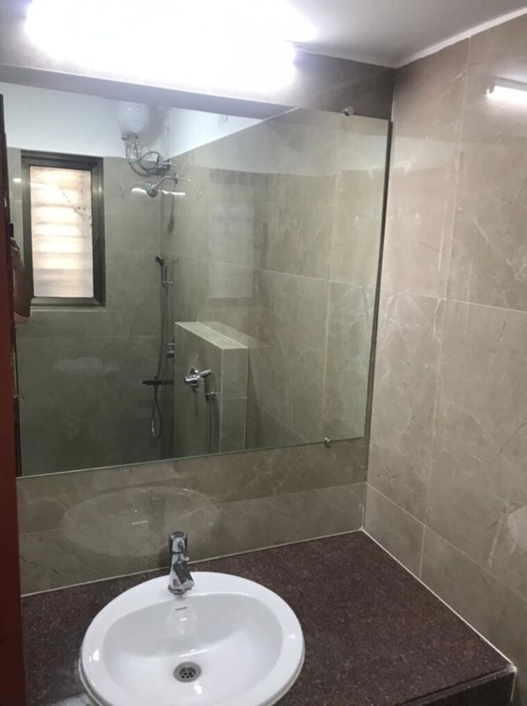 Bathroom, villa-capri 3 Bedroom 1600 Sq.Ft. Apartment In Santacruz West Mumbai 10195395