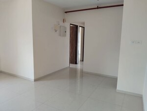 Room in 3 BHK Apartment at Chandak Stella, Goregaon West – for Rent