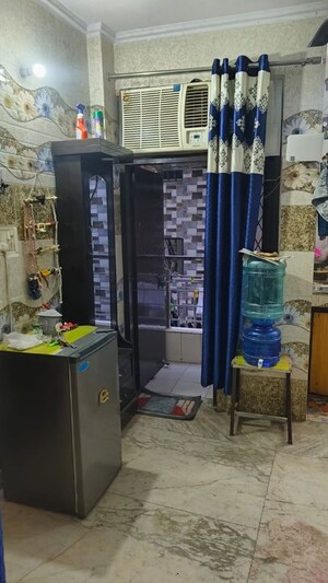 1 BHK Builder Floor For Rent in Govindpuri