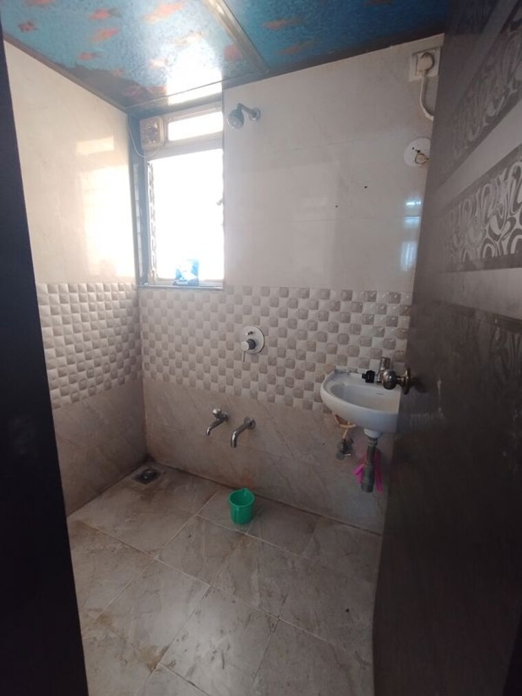 Bathroom, cosmos-orchid 1 Bedroom 415 Sq.Ft. Apartment In Ghodbunder Road Thane 10195440