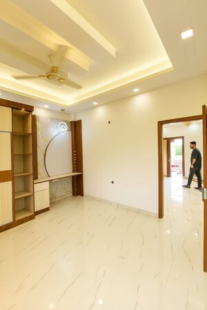2 BHK Builder Floor For Sale in Limra Tower, Sector 73