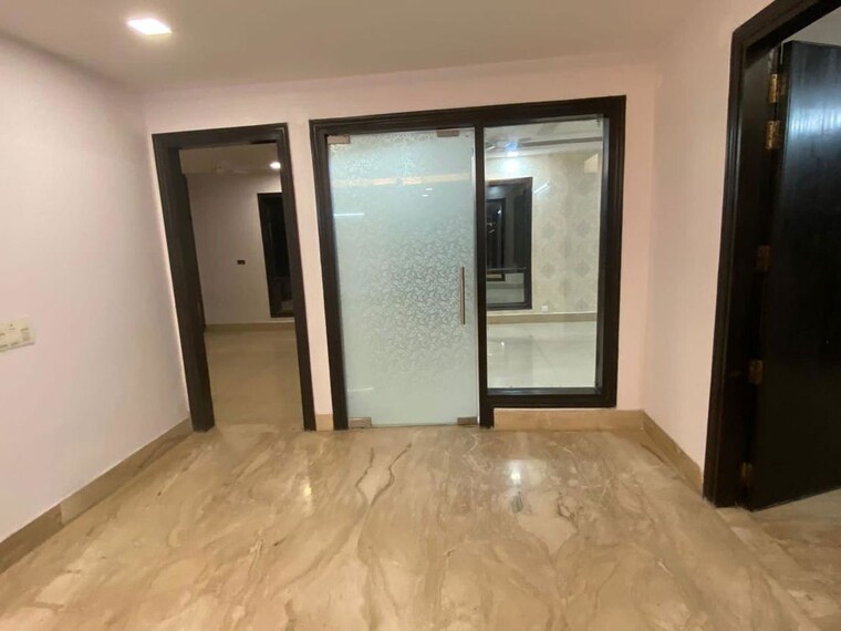 Room, rajouri garden 3 Bedroom 115 Sq.Yd. Builder Floor In Rajouri Garden Delhi 10195470