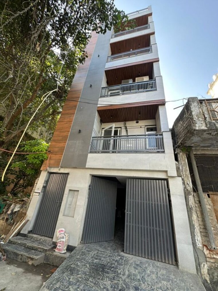 Exterior View, rajouri garden 3 Bedroom 115 Sq.Yd. Builder Floor In Rajouri Garden Delhi 10195470