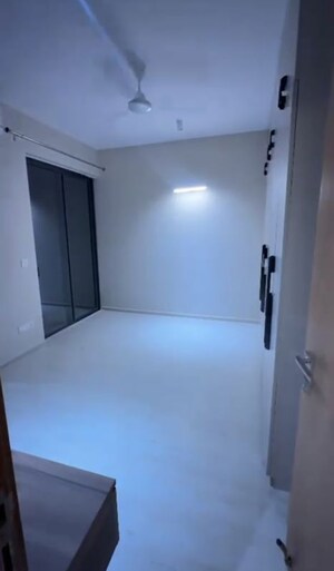 Room in 3 BHK Apartment at M3M Heights, Sector 65 – for Rent