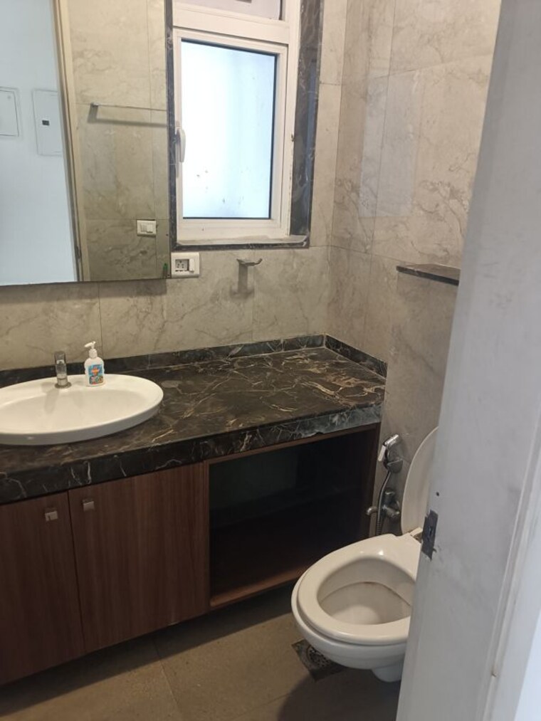 Bathroom, lnt-crescent-bay-t3 3 Bedroom 1041 Sq.Ft. Apartment In Parel Mumbai 10195483