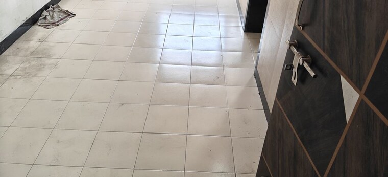 Bathroom, vishwaraja-darshan-chs 1 RK 230 Sq.Ft. Apartment In Parel Mumbai 10195490