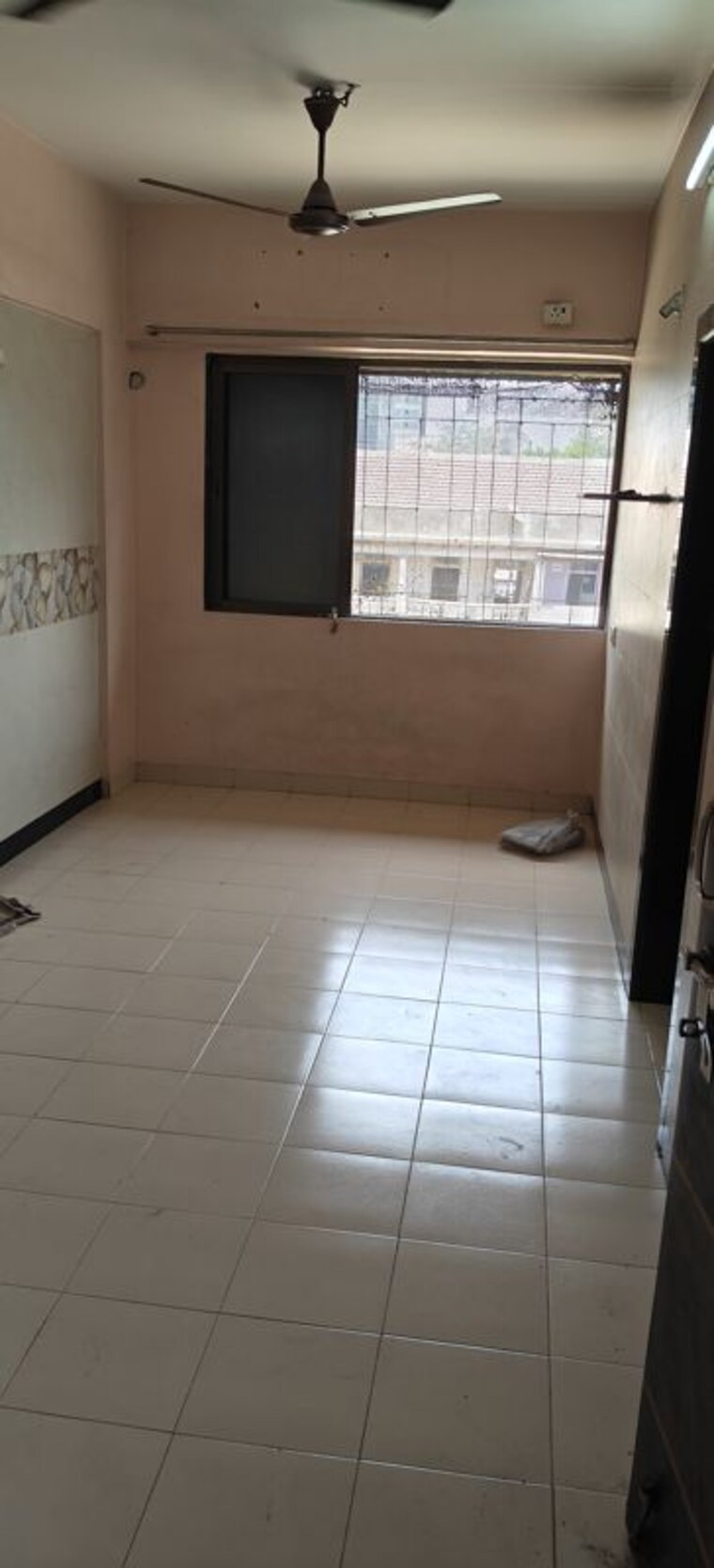 Bathroom, vishwaraja-darshan-chs 1 RK 230 Sq.Ft. Apartment In Parel Mumbai 10195490