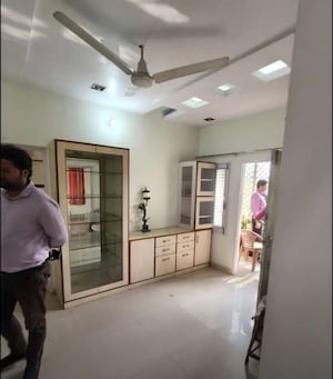 Parking in 3 BHK Apartment at Eldeco Elegante, Vibhuti Khand – for Rent