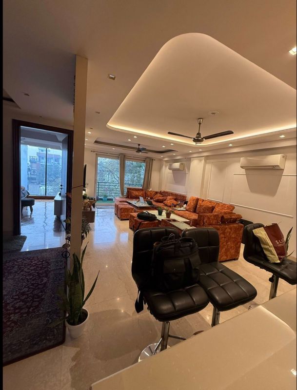 3 BHK + Pooja Room,Servant Room,Study Room,Extra Room 2300 Sq.Ft. Builder Floor in Unitech Palms