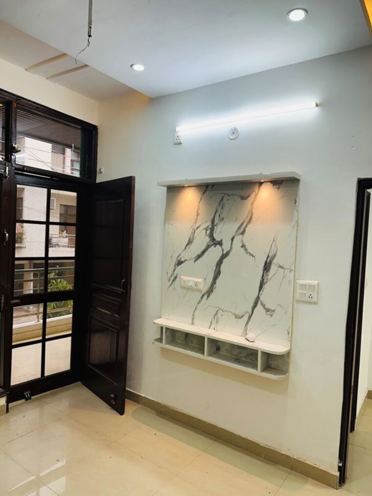 undefined, pir machalla 3 Bedroom 112 Sq.Yd. Builder Floor In Pir Machalla Zirakpur 10195865