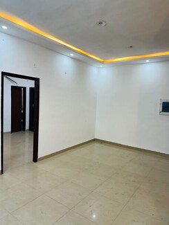 3 BHK + Extra Room Builder Floor For Sale in Pir Machalla