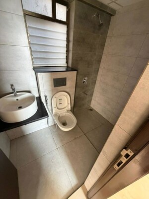 Bathroom in 1 BHK Apartment at Mahindra Alcove, Chandivali – for Rent