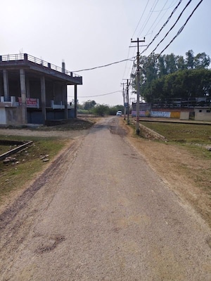  Plot – Exterior View View at Jankipuram Extension - for Sale