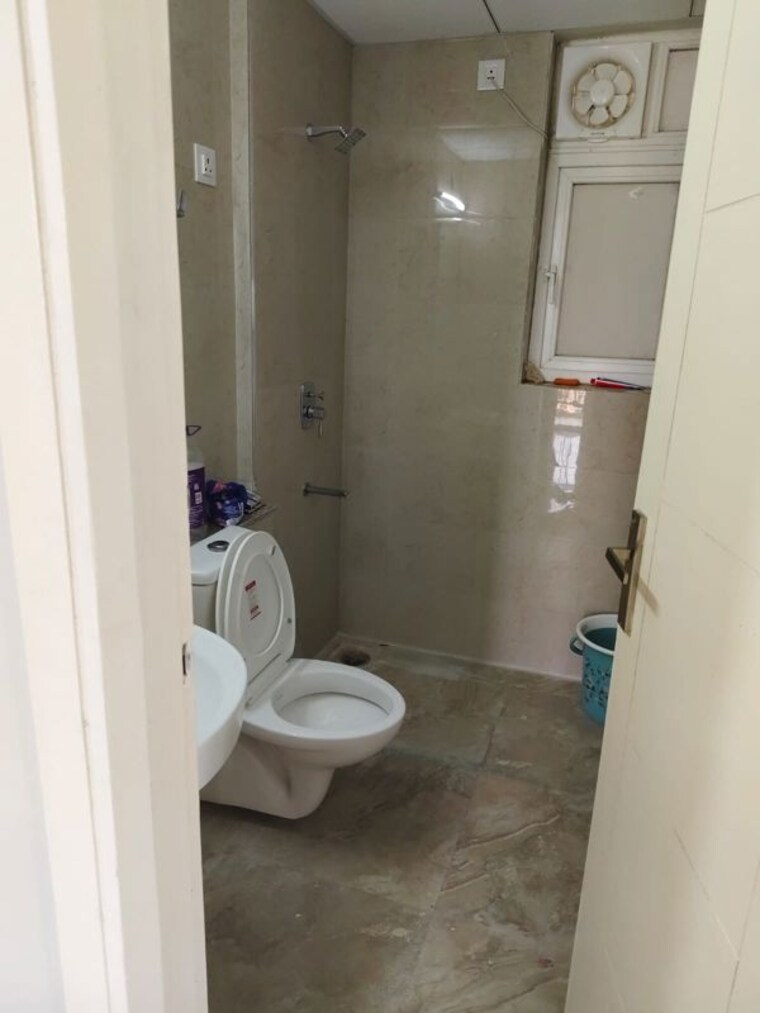 Bathroom, eldeco-live-by-the-greens 3 Bedroom 1404 Sq.Ft. Apartment In Sector 150 Noida 10196010