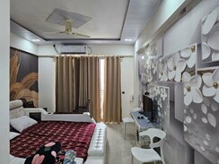 StudioApartment For Sale in Omaxe Hazratganj Residency
