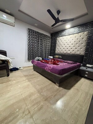 Bedroom in 4 BHK Villa at Science City – for Sale