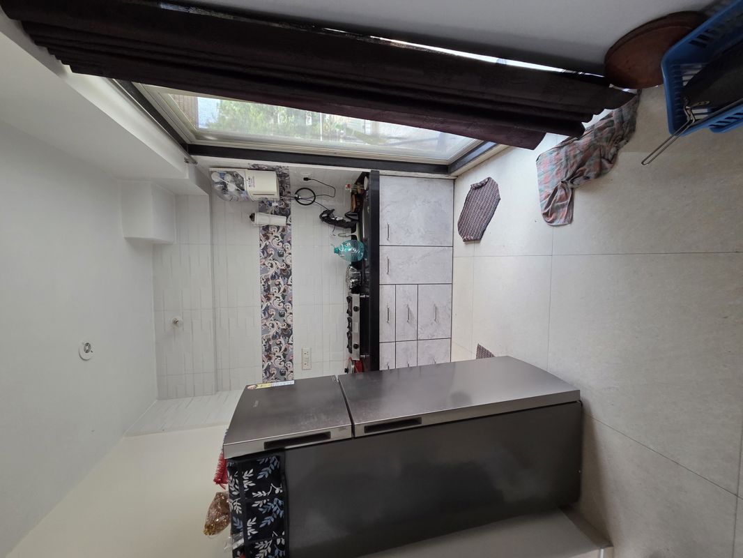 2 BHK + Pooja Room 700 Sq.Ft. Apartment in New Yashwant CHS