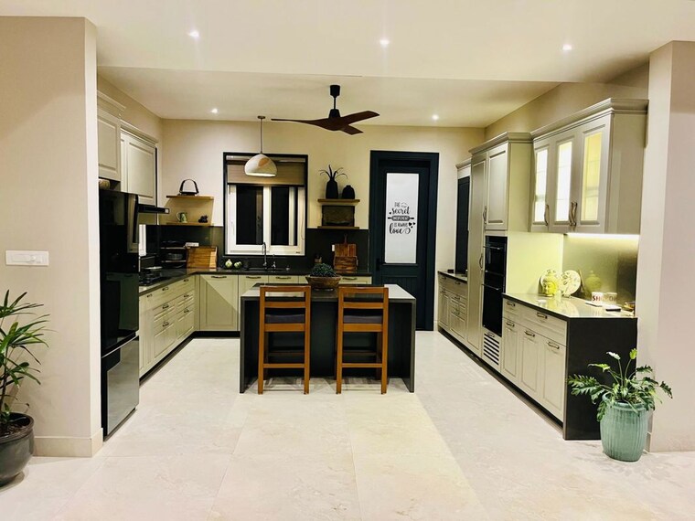 Living Room, sui 4 Bedroom 7500 Sq.Ft. Villa In Sui Kangra 10196165