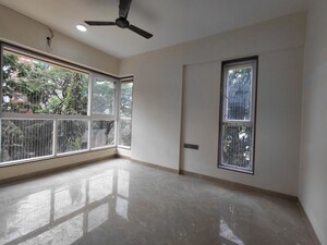 Room in 3 BHK Apartment at Karwa Emticibom Employees CHSL, Malad West – for Rent