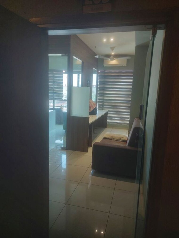 undefined, science city Commercial Office Space in IT/SEZ 900 Sq.Ft. In Science City Ahmedabad 10196141