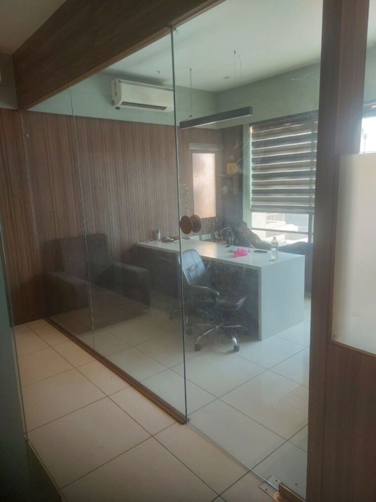 Kitchen, science city Commercial Office Space in IT/SEZ 900 Sq.Ft. In Science City Ahmedabad 10196141