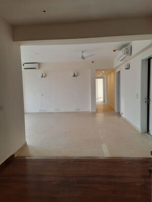 Building Lobby in 3.5 BHK Apartment at Unitech Harmony, Sector 50 – for Rent