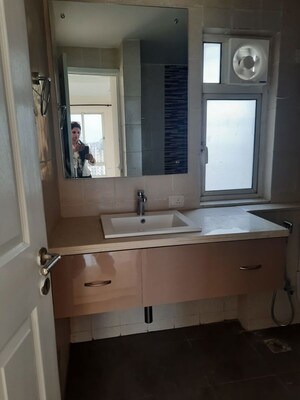 Bathroom in 3.5 BHK Apartment at Unitech Harmony, Sector 50 – for Rent