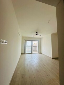 3 BHK Apartment For Rent in Unique K Shire