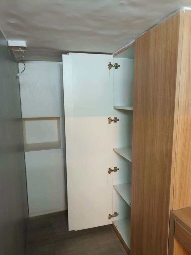 Common Area, kuber-complex Commercial Office Space 400 Sq.Ft. In Andheri West Mumbai 10196479