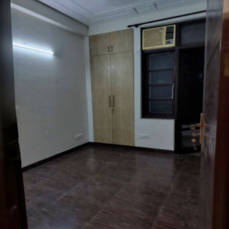 Room, dlf phase iv 3 Bedroom 366 Sq.Yd. Builder Floor In Dlf Phase iv Gurgaon 10195702