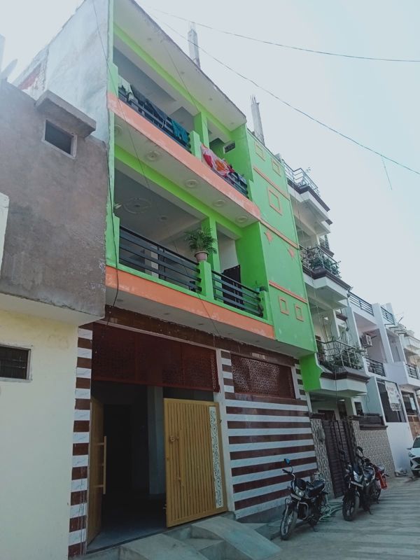 1 BHK + Extra Room Independent House For Rent in Gomti Nagar
