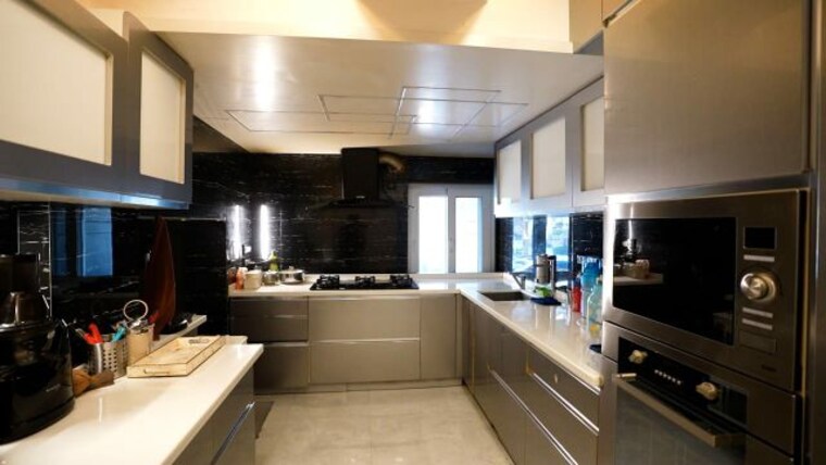 Kitchen, hiranandani-gardens-eden-bungalows 3 Bedroom 3200 Sq.Ft. Villa In Powai Mumbai 10196577