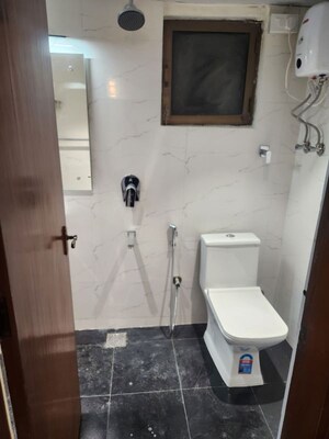 Bathroom in 3 BHK Builder Floor at Dlf Phase iv – for Rent