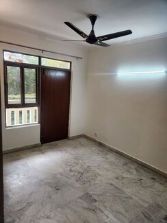 3 BHK Builder Floor For Rent in DLF Phase IV