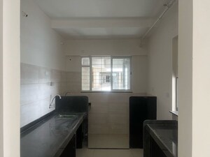 Kitchen in 3 BHK Builder Floor at Dlf Phase iv – for Rent